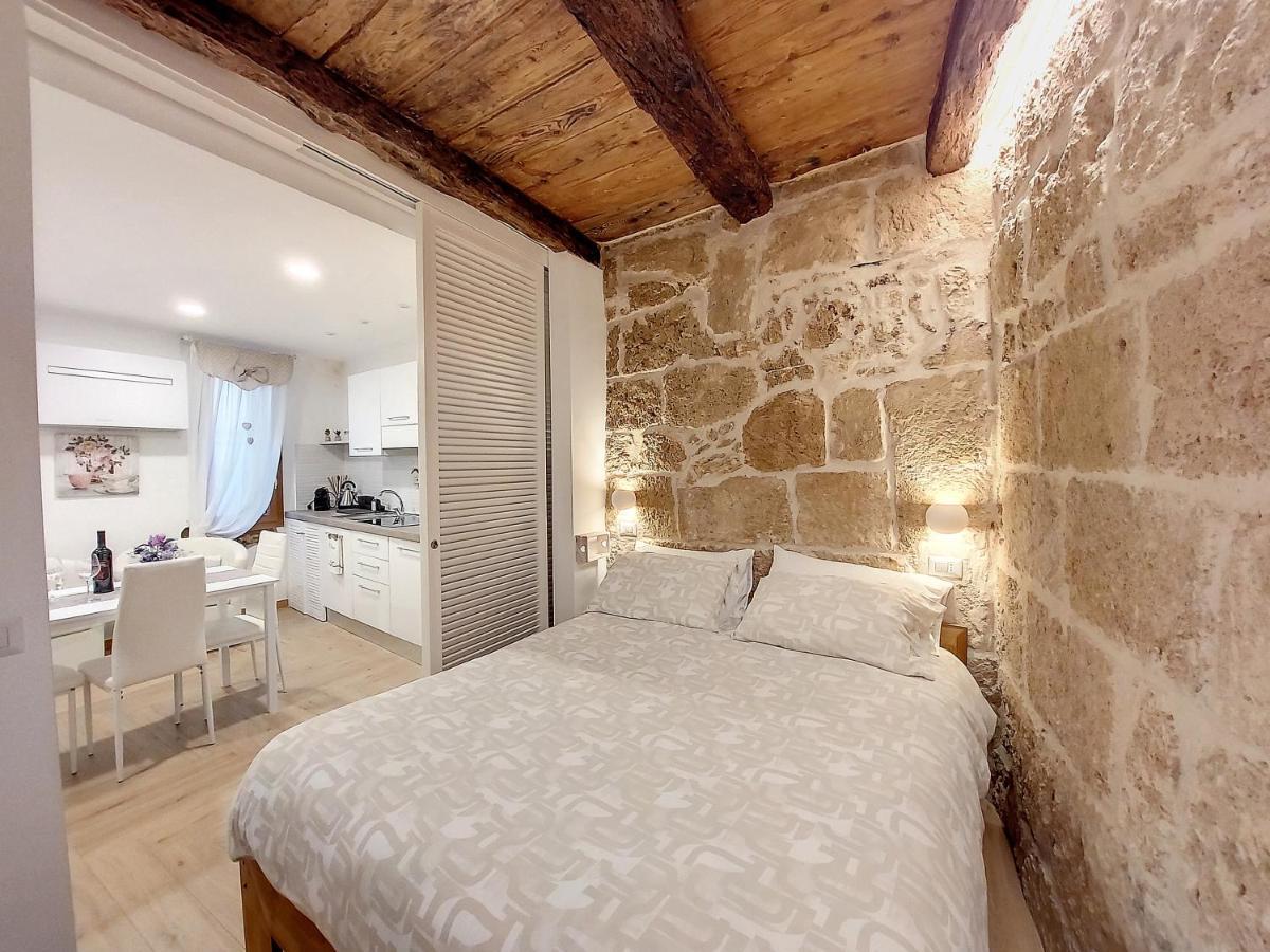 Maison Cavour Alghero Bagian luar foto